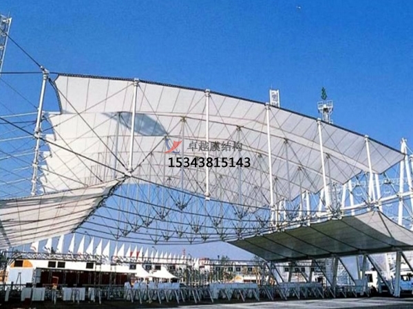 膜結(jié)構體育看臺積水的處理方法講解