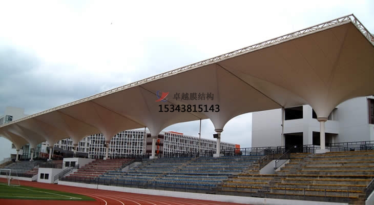 延安市體育場(chǎng)看臺(tái)頂棚/運(yùn)動(dòng)場(chǎng)主席臺(tái)/風(fēng)雨操場(chǎng)雨棚生產(chǎn)廠家