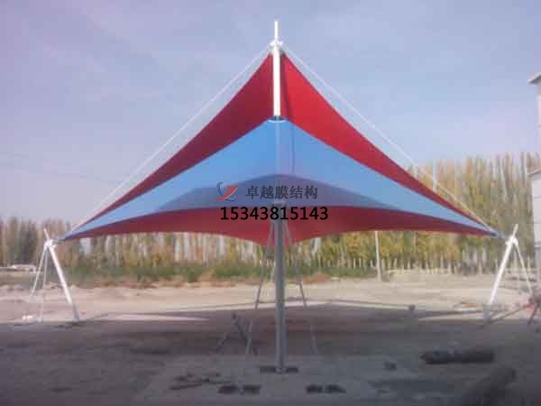 鶴壁商業(yè)廣場<font color='red'>張拉膜結(jié)構(gòu)</font>景觀棚/雨棚設(shè)計搭建