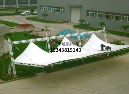 如何對(duì)PTFE膜材建筑進(jìn)行清洗？