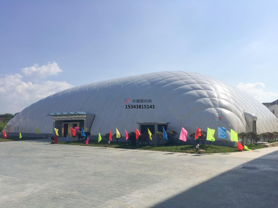 充氣膜結(jié)構(gòu)，充氣膜有什么優(yōu)點