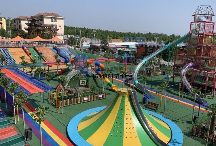 膜結(jié)構(gòu)火山攀巖