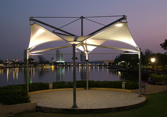 美觀(guān)靈活的膜結(jié)構(gòu)—膜結(jié)構(gòu)雨棚